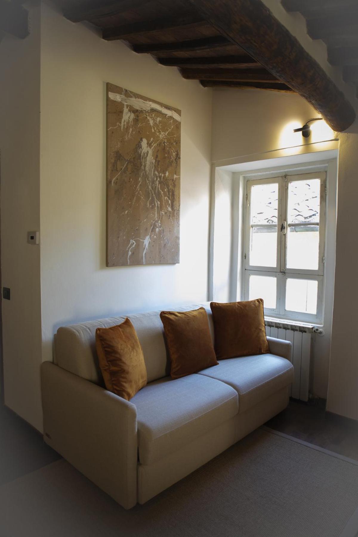 La Mansardina Beccheria 1 Double Bedroom, 1 Sofa Bed Apartment